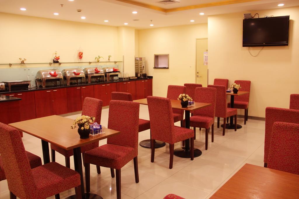 Hanting Hotel Beijing Capital Airport Shunyi Exterior photo